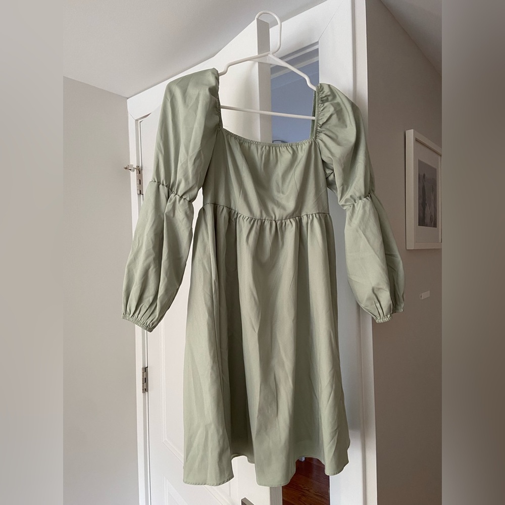 Light green dress